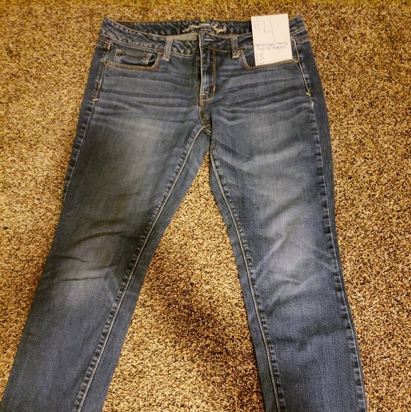 Like new American Eagle Jeans - Picture 3 of 4